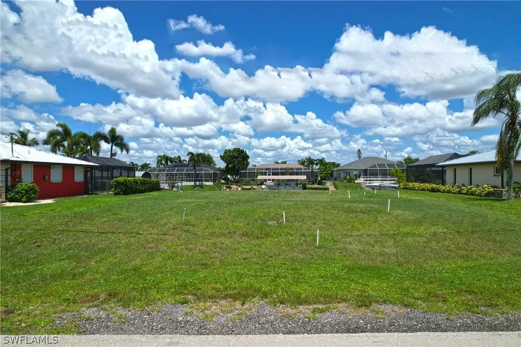1709 SE 12th Street Cape Coral FL 33990
