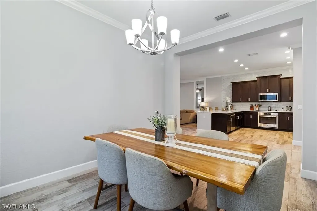 13504 Mandarin Circle Naples FL 34109