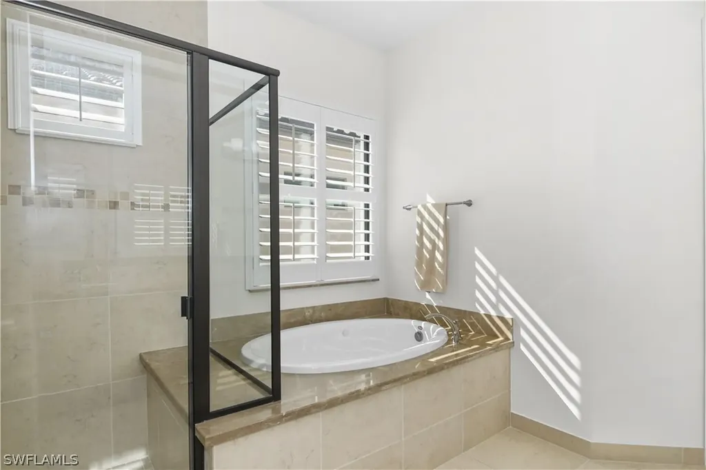 9309 Woodhurst Drive Naples FL 34120