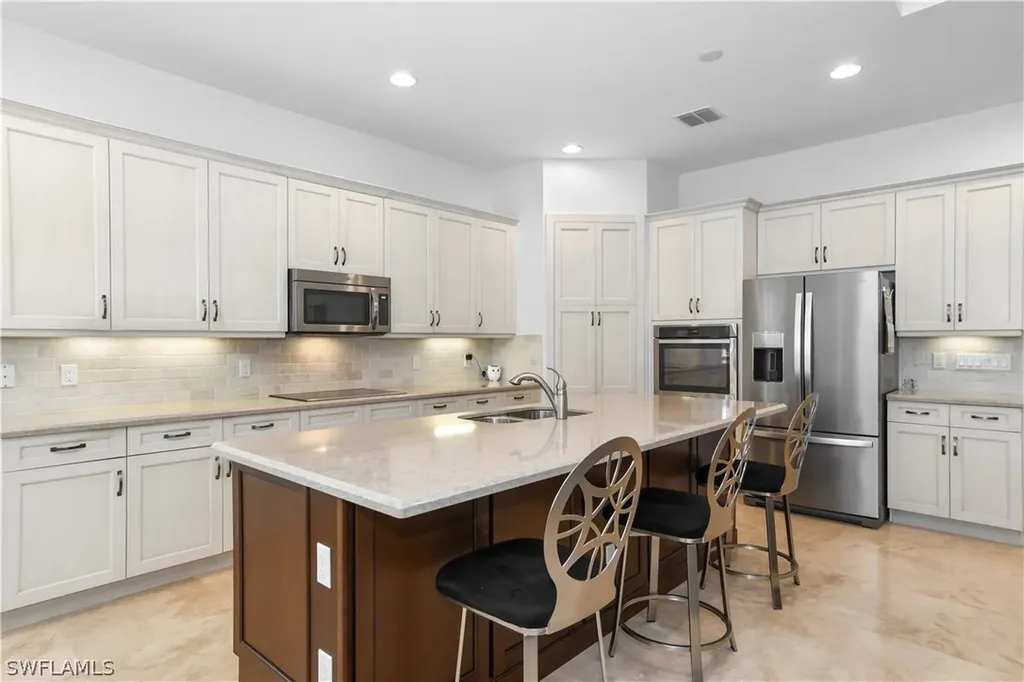 9309 Woodhurst Drive Naples FL 34120