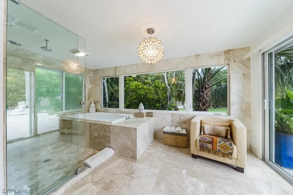2461 11th Street N Naples FL 34103