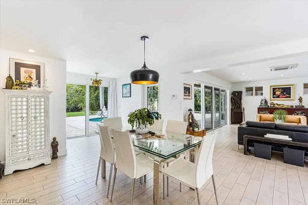 2461 11th Street N Naples FL 34103