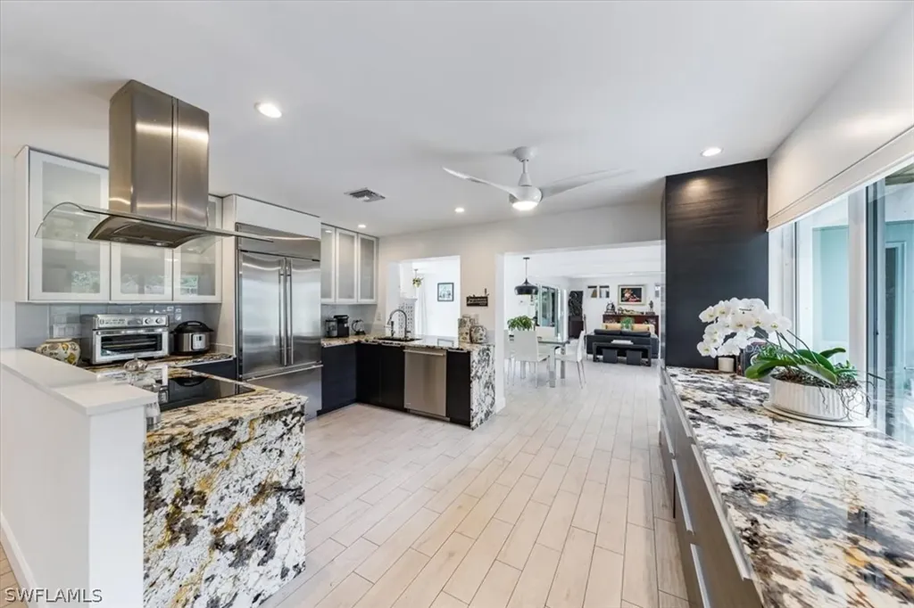 2461 11th Street N Naples FL 34103