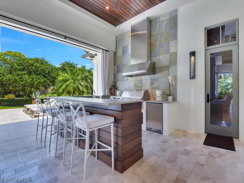 705 Bobwhite Lane Naples FL 34108