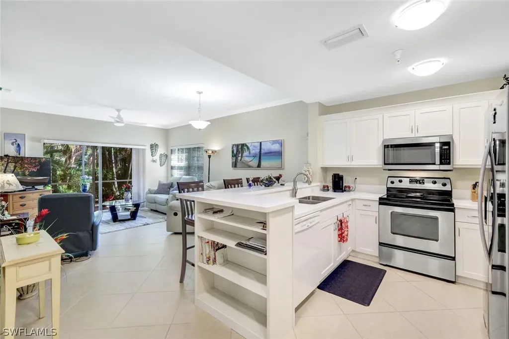 4520 Botanical Place Circle Naples FL 34112