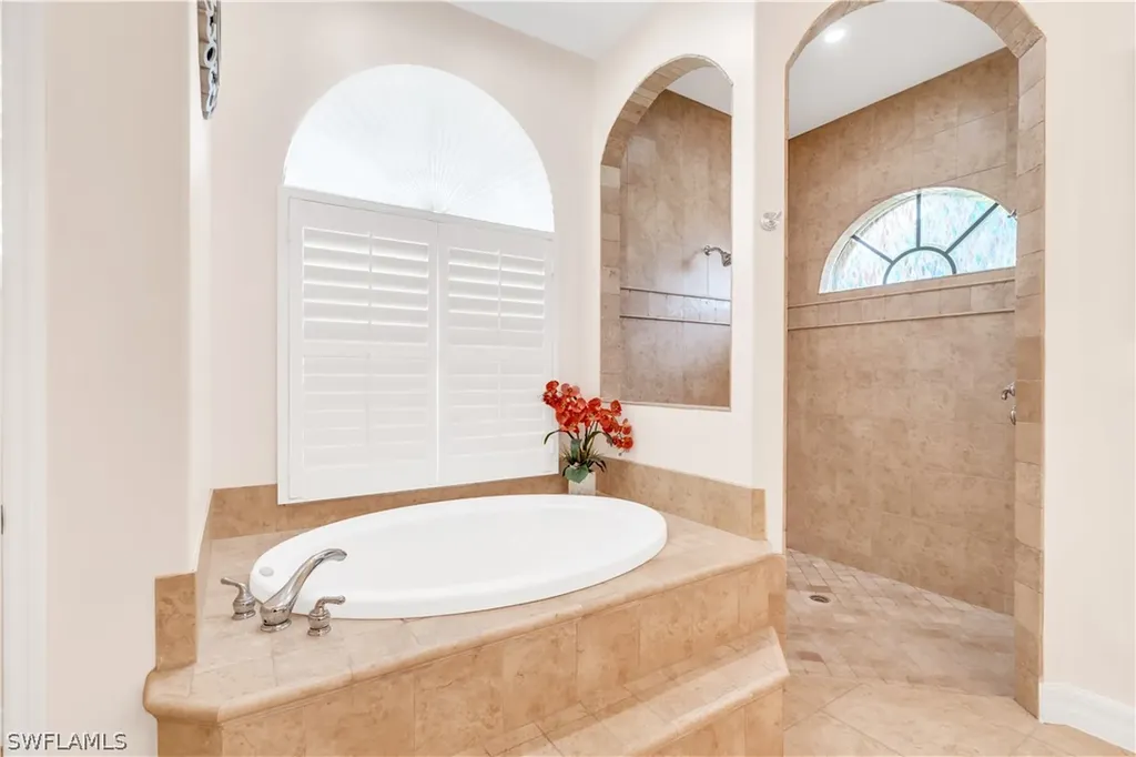 9928 Treasure Cay Lane Bonita Springs FL 34135