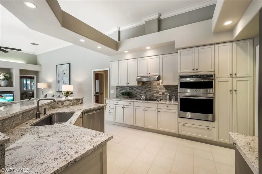 12134 Colliers Reserve Drive Naples FL 34110