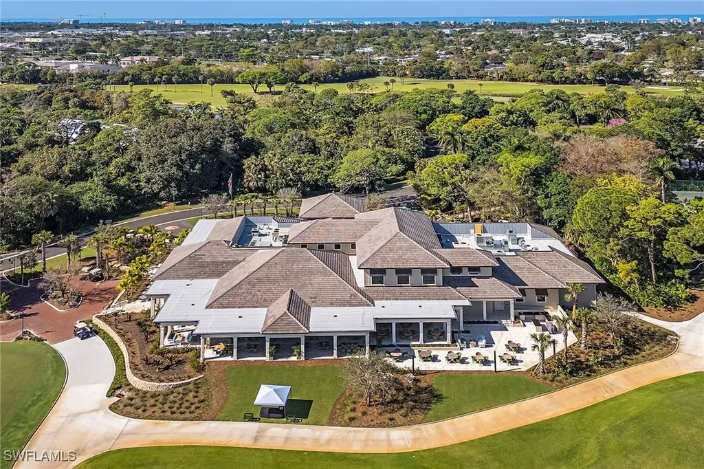 103 Clubhouse Lane Naples FL 34105