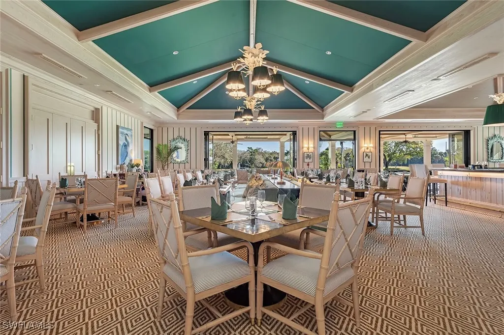103 Clubhouse Lane Naples FL 34105