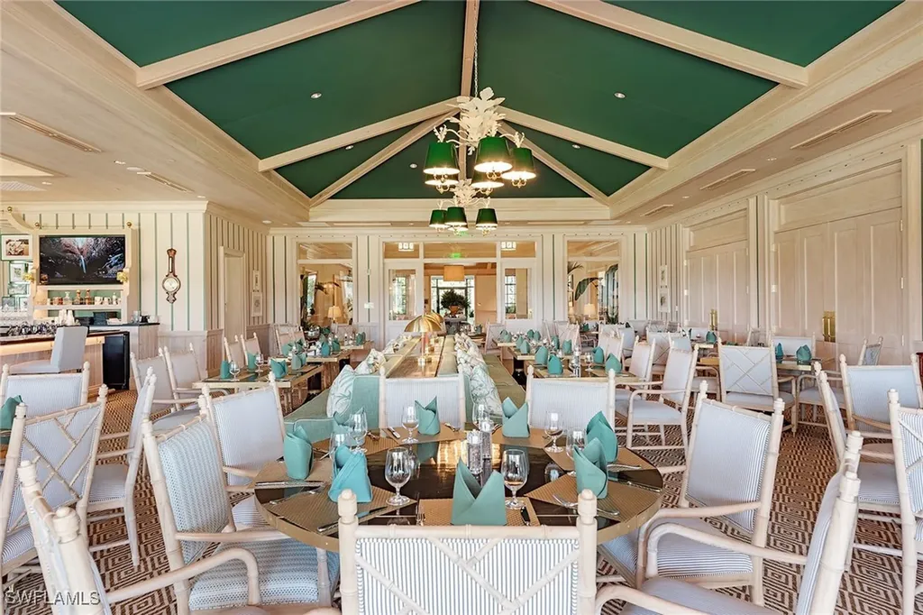 103 Clubhouse Lane Naples FL 34105
