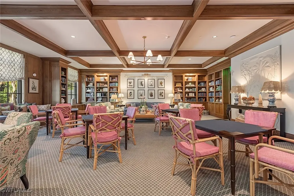 103 Clubhouse Lane Naples FL 34105