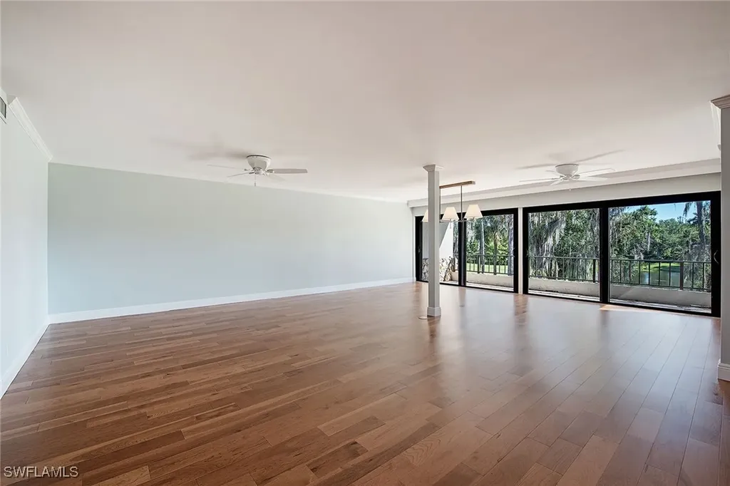 103 Clubhouse Lane Naples FL 34105