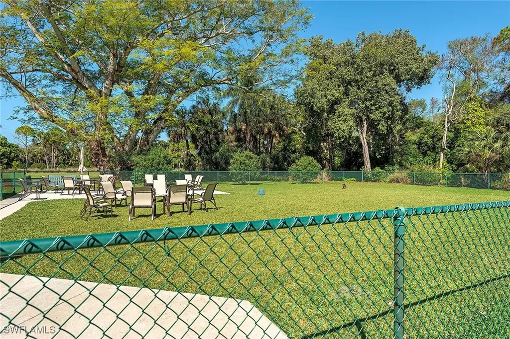103 Clubhouse Lane Naples FL 34105