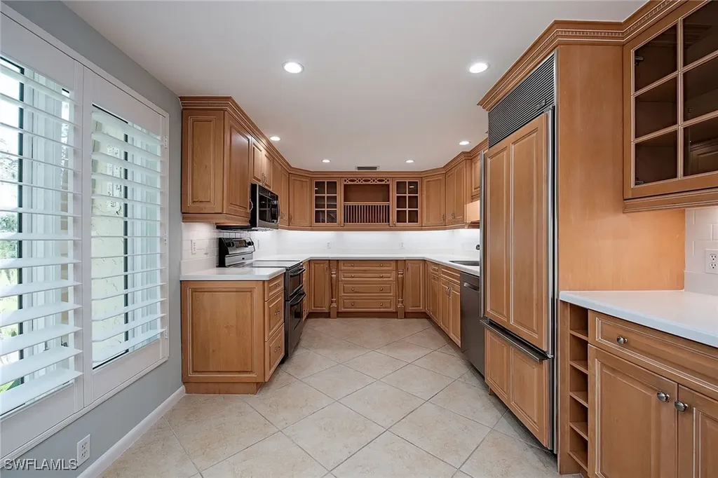 103 Clubhouse Lane Naples FL 34105