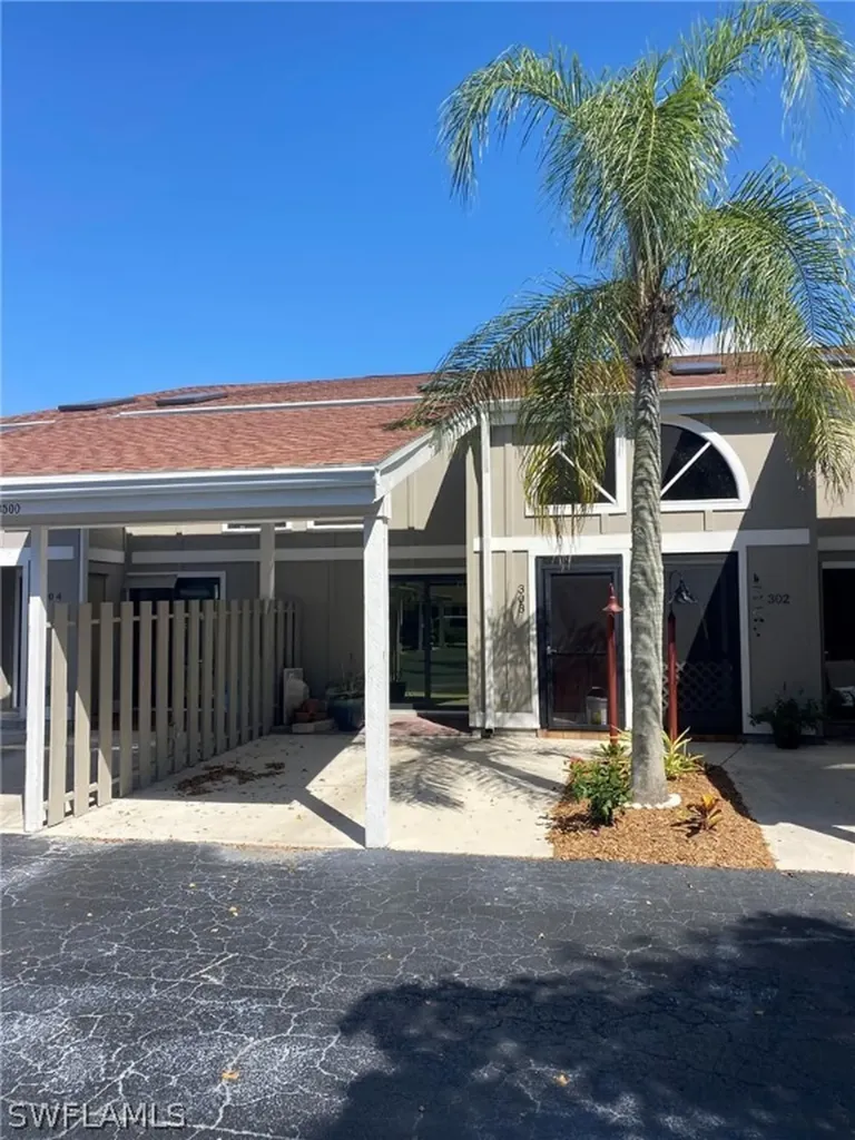 13500 Siesta Pines Court Fort Myers FL 33908