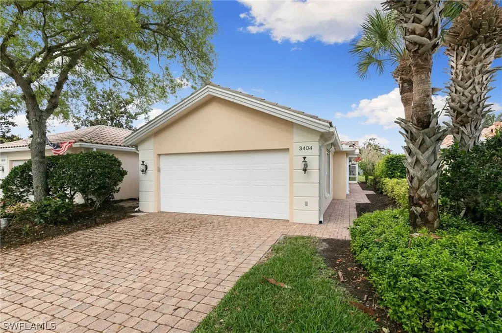 Naples FL, 3404 Cayman Lane