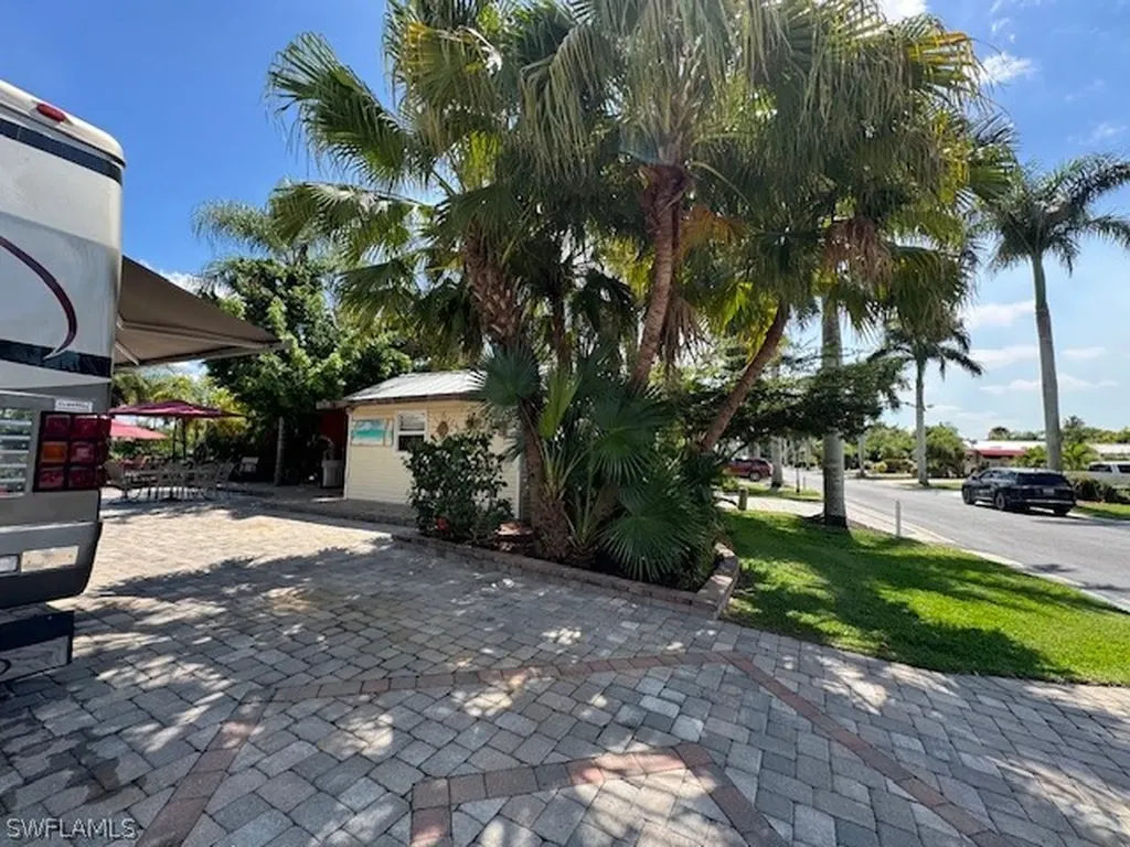 Lot 24 3018 W Riverbend Resort Boulevard Labelle FL 33935