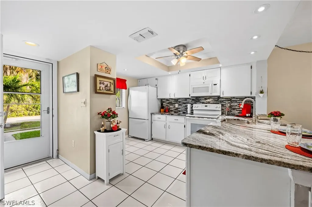 2330 Naples Trace Circle Naples FL 34109