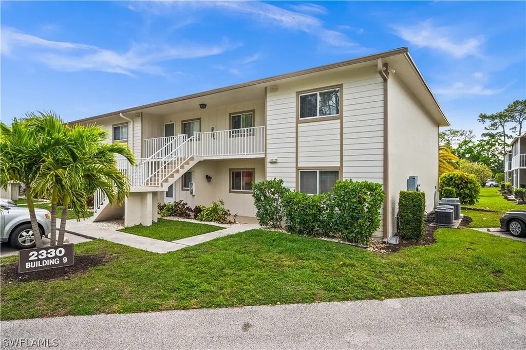 2330 Naples Trace Circle Naples FL 34109
