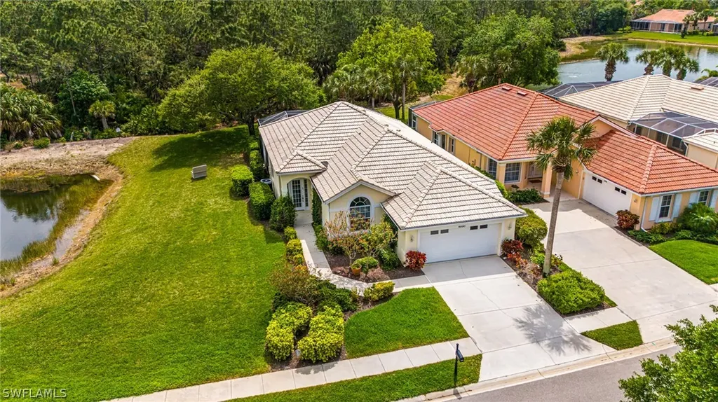 6030 Highwood Park Lane Naples FL 34110