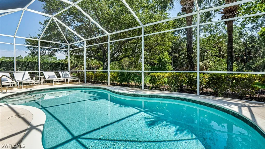 6030 Highwood Park Lane Naples FL 34110