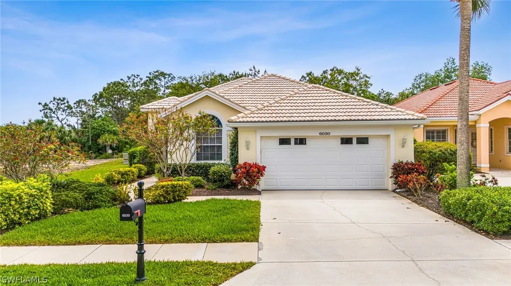 6030 Highwood Park Lane Naples FL 34110