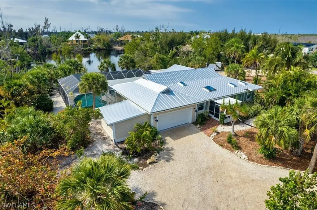 9470 Balsa Court Sanibel FL 33957