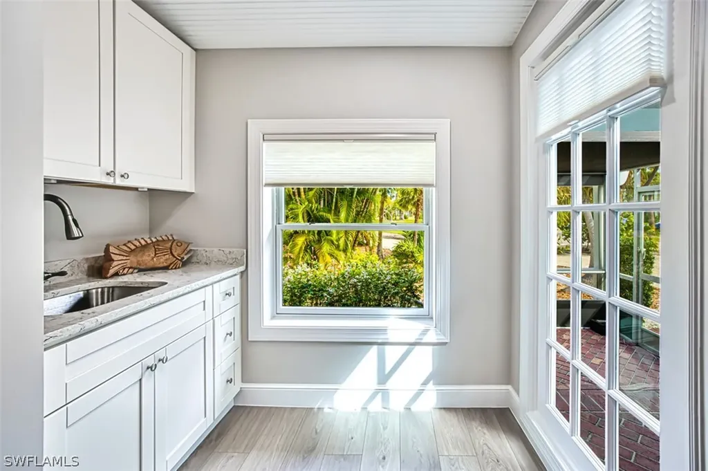 9470 Balsa Court Sanibel FL 33957