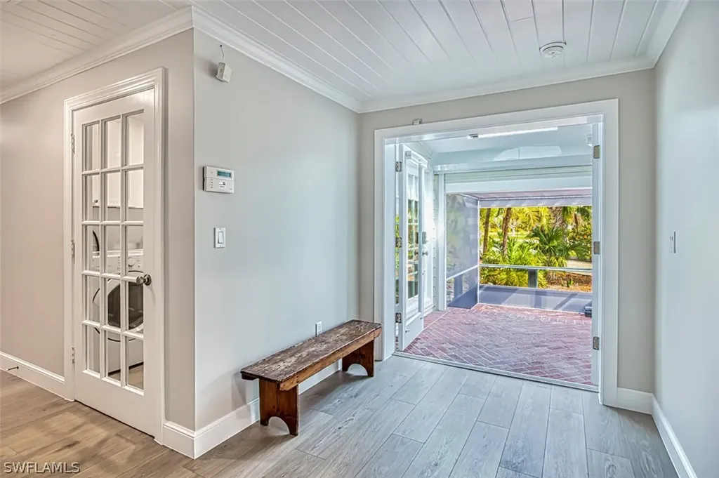 9470 Balsa Court Sanibel FL 33957