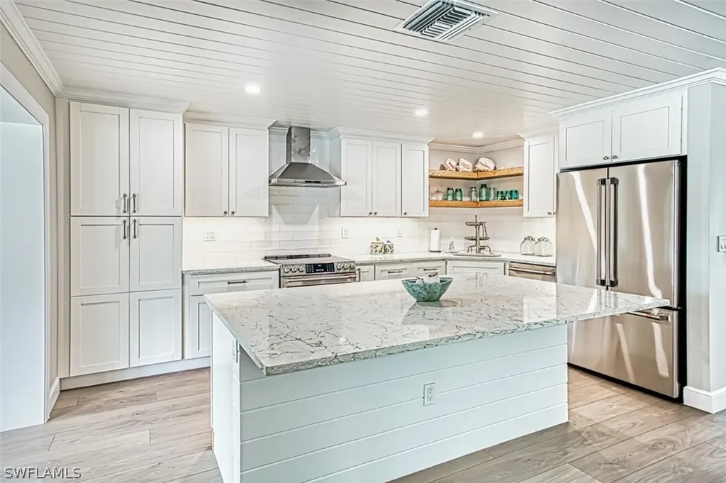 9470 Balsa Court Sanibel FL 33957