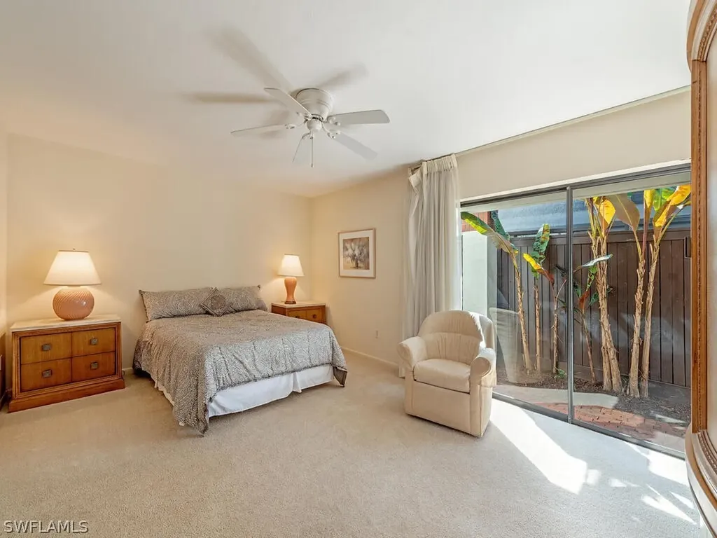 579 Bay Villas Lane Naples FL 34108