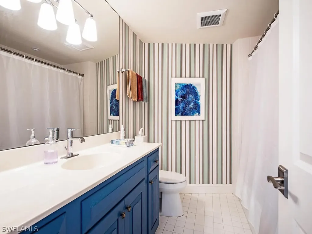 2777 Gulf Shore Boulevard N Naples FL 34103