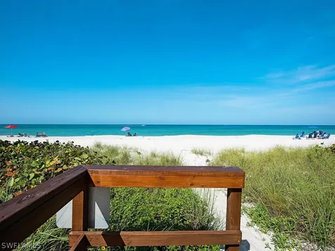 2777 Gulf Shore Boulevard N Naples FL 34103