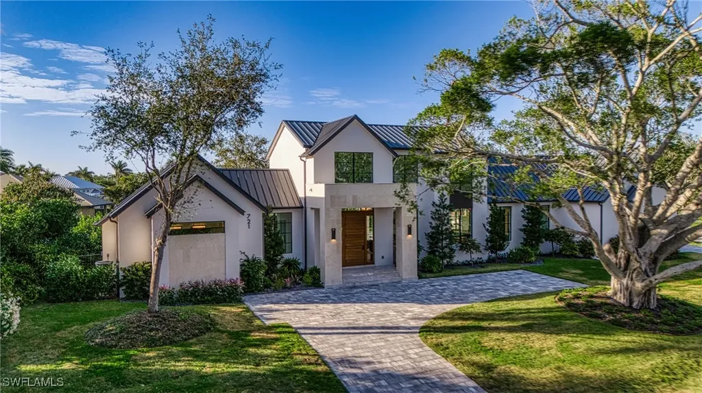 721 Spring Line Drive Naples FL 34102