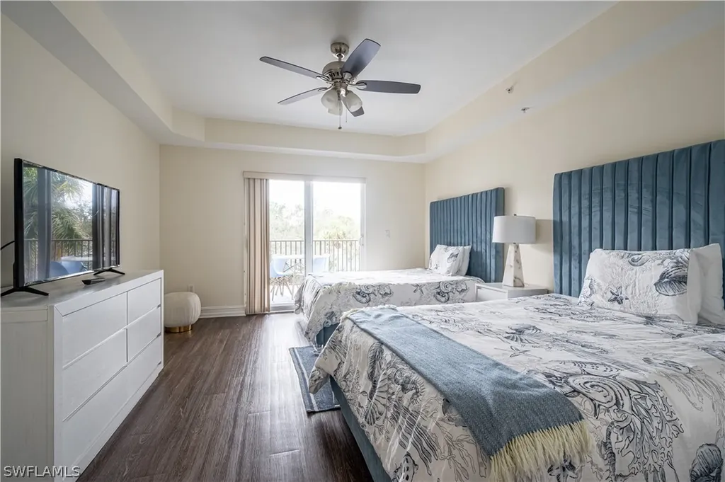 1100 Pine Ridge Road Naples FL 34108