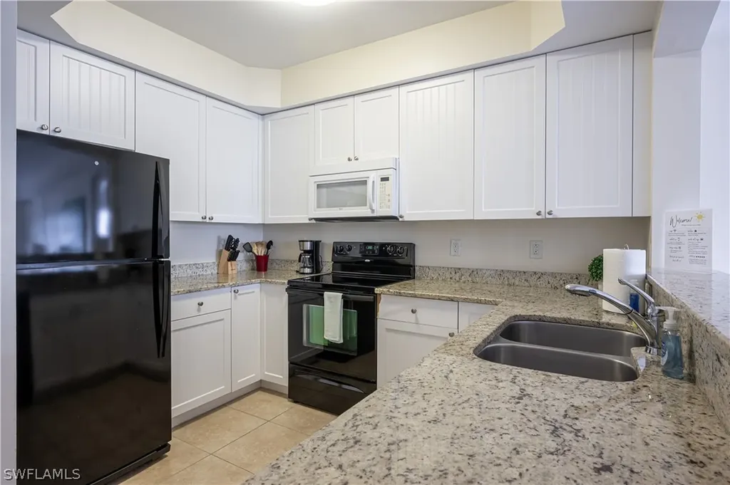 1100 Pine Ridge Road Naples FL 34108