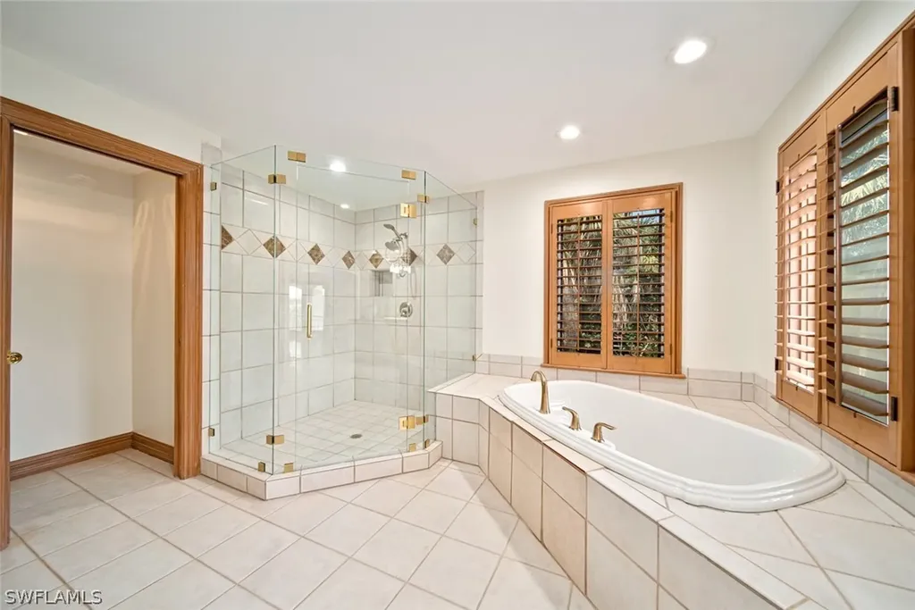 2474 Wulfert Road Sanibel FL 33957