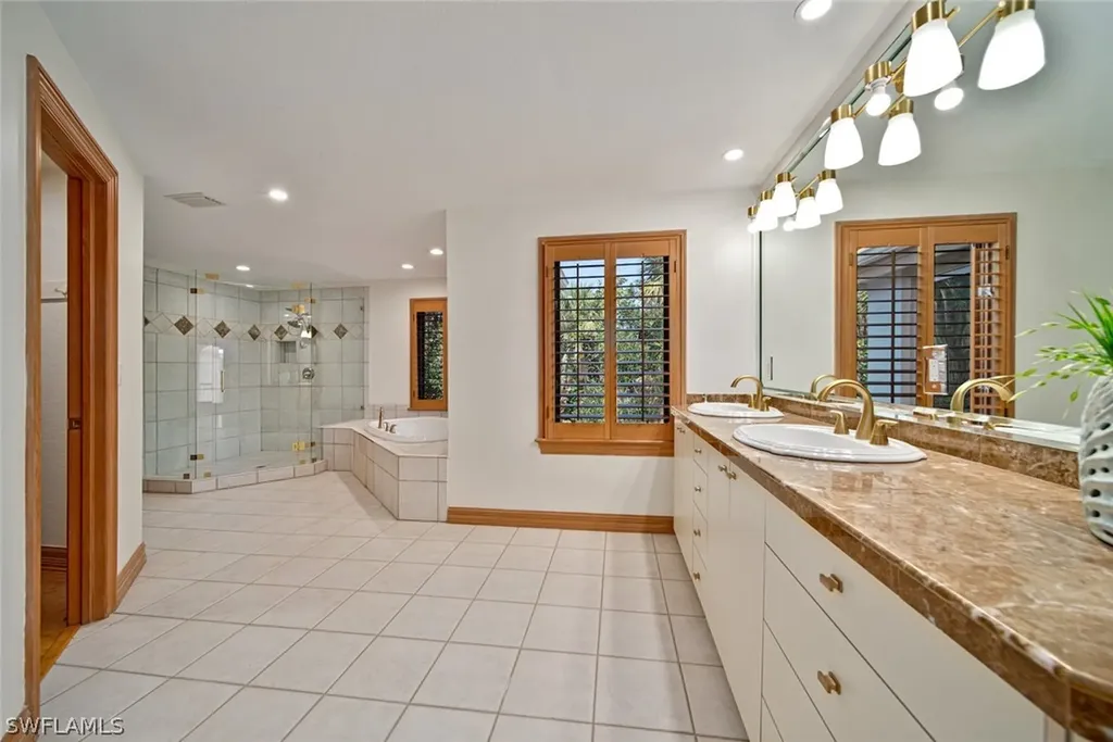 2474 Wulfert Road Sanibel FL 33957
