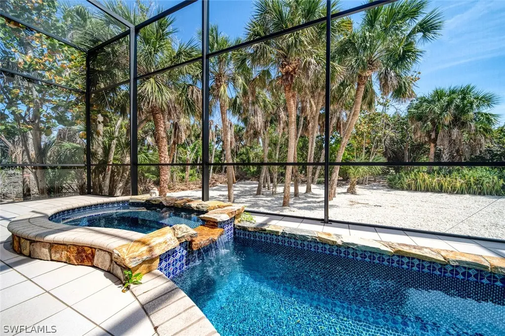 2474 Wulfert Road Sanibel FL 33957