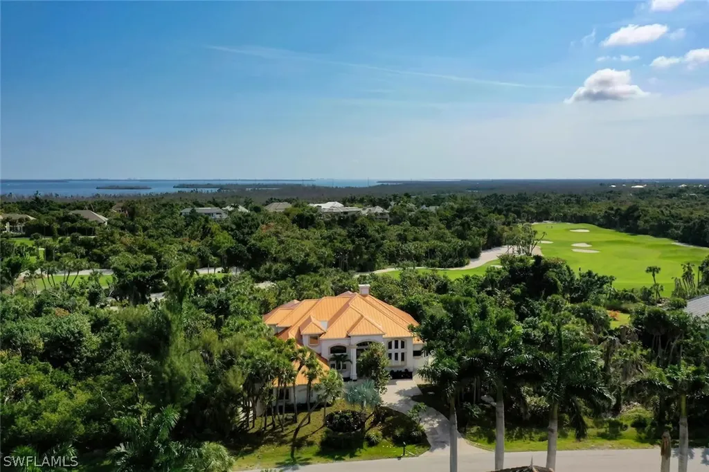 2474 Wulfert Road Sanibel FL 33957