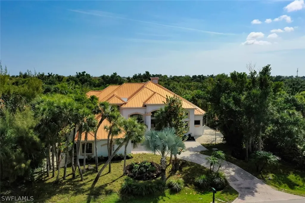 2474 Wulfert Road Sanibel FL 33957