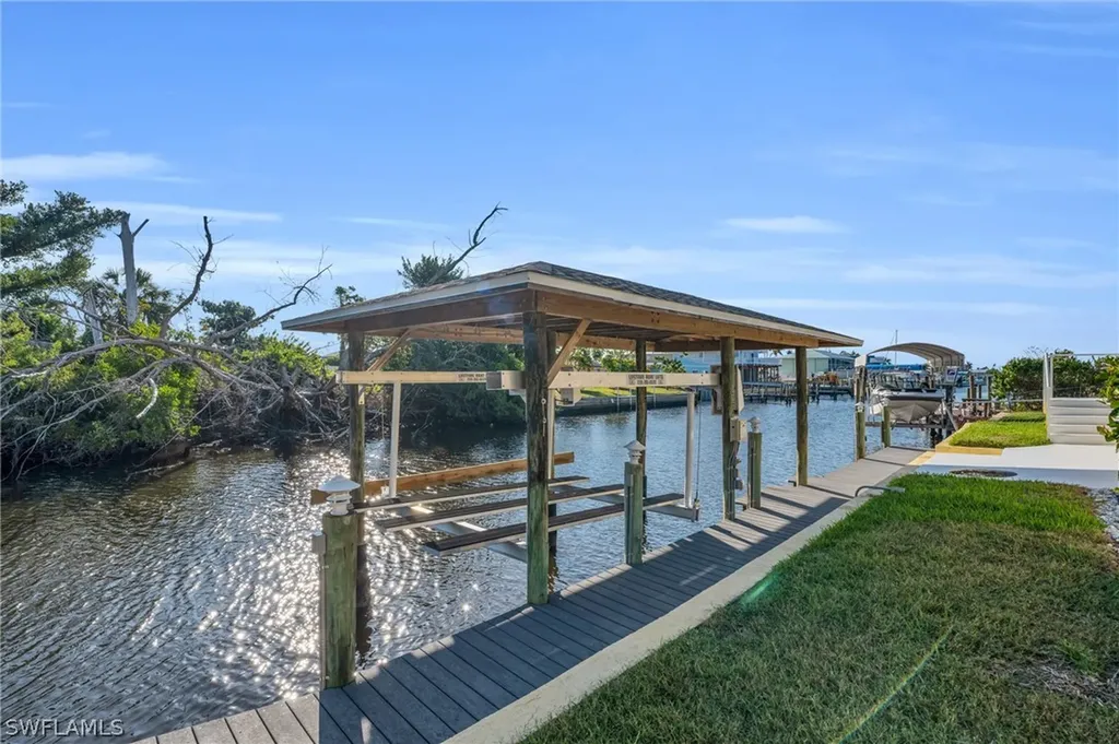 3278 York Road St. James City FL 33956