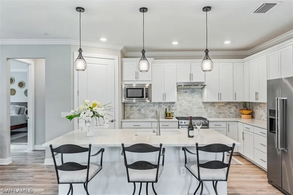 6828 Winding Cypress Drive Naples FL 34114
