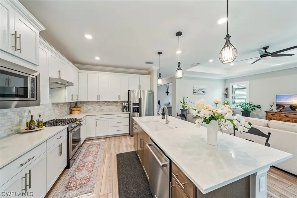 6828 Winding Cypress Drive Naples FL 34114