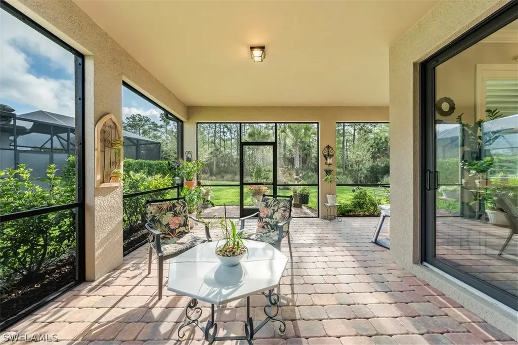 6828 Winding Cypress Drive Naples FL 34114