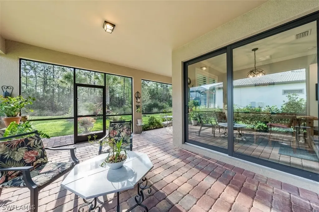 6828 Winding Cypress Drive Naples FL 34114