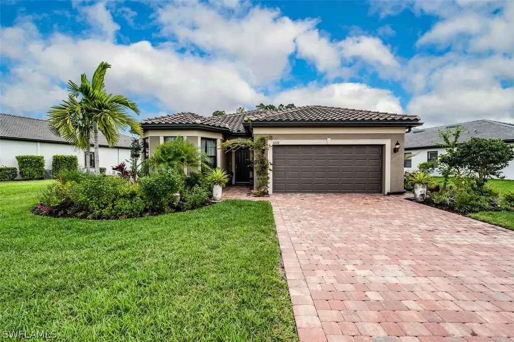 6828 Winding Cypress Drive Naples FL 34114