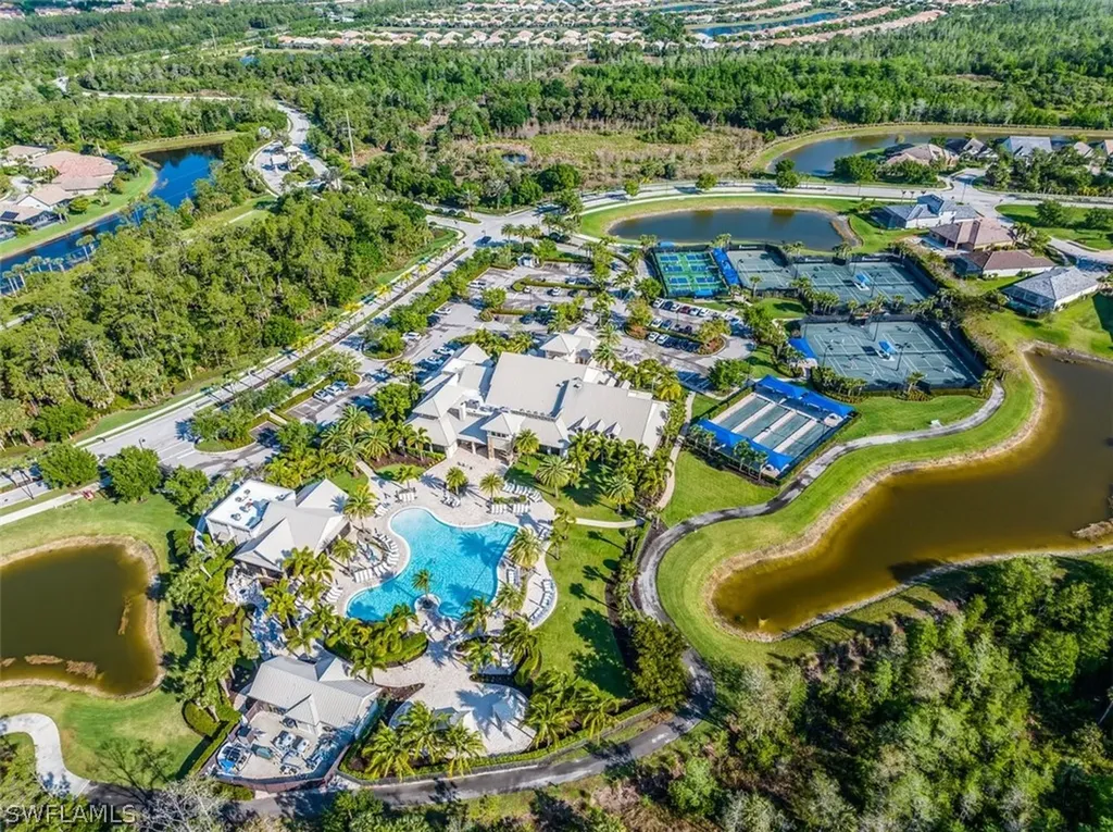 6828 Winding Cypress Drive Naples FL 34114
