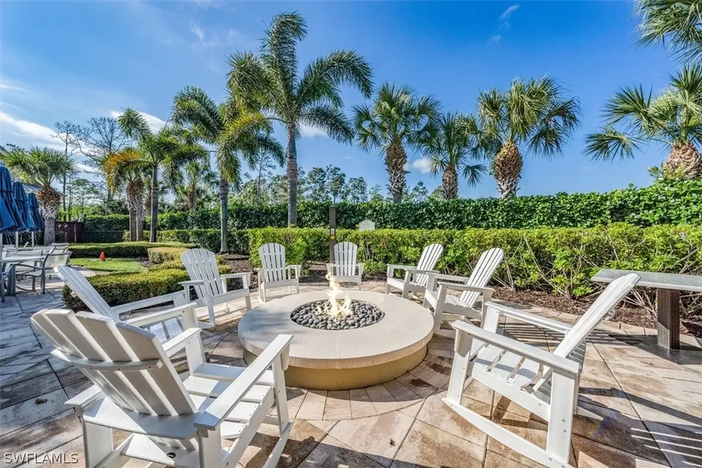 6828 Winding Cypress Drive Naples FL 34114