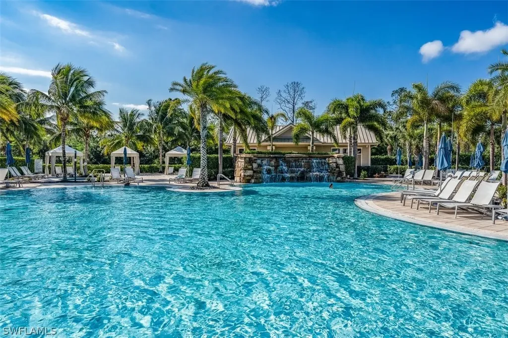 6828 Winding Cypress Drive Naples FL 34114
